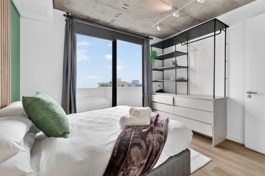 2 Bedroom Property for Sale in Sea Point Western Cape